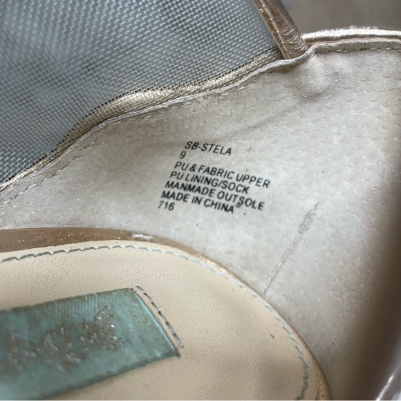 Blue by Betsey Johnson glitter dress pump - Picture 8 of 10